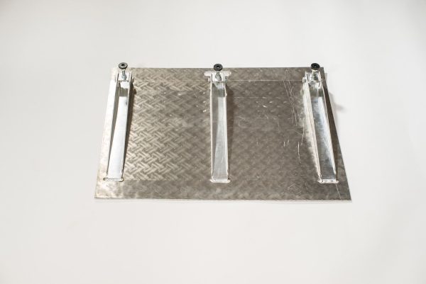 Rampa de acces din aluminiu. Inaltime regalbila 7,5-12 cm